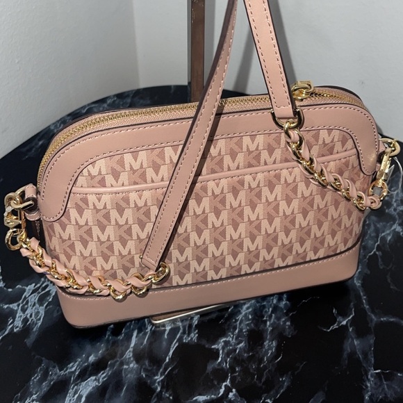 MICHAEL KORS Signature Jet Set Charm Small Dome Pink Crossbody NWT- MINOR DAMAGE - Picture 10 of 11